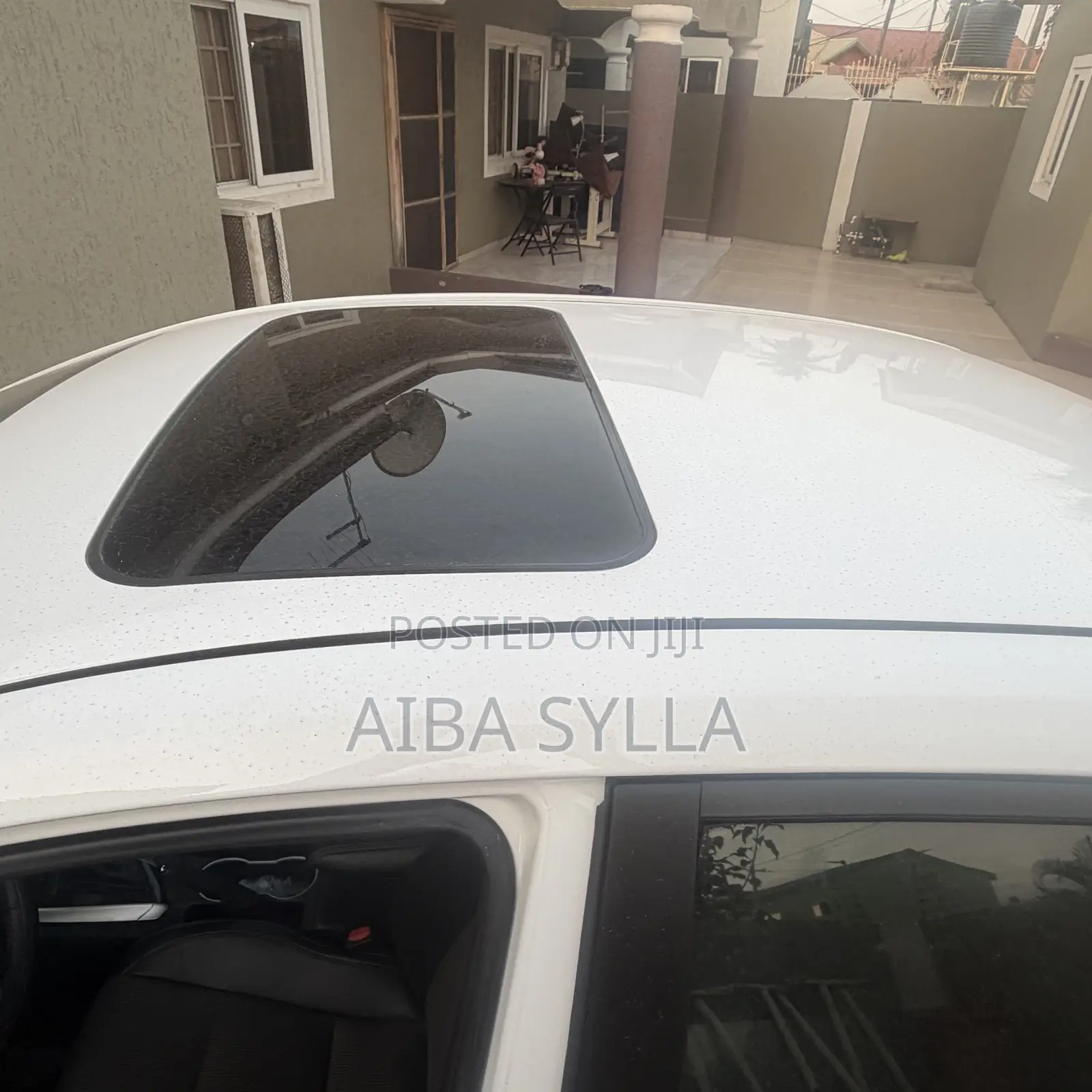 Toyota Corolla SE (1.8L 4cyl 6M) 2018 White