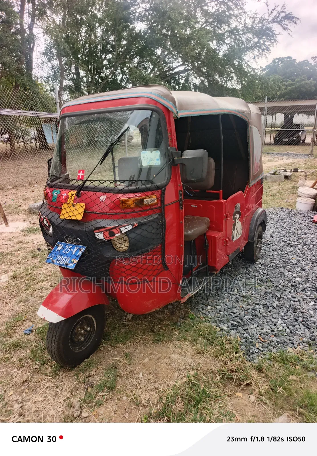 Bajaj RE 2025 Red