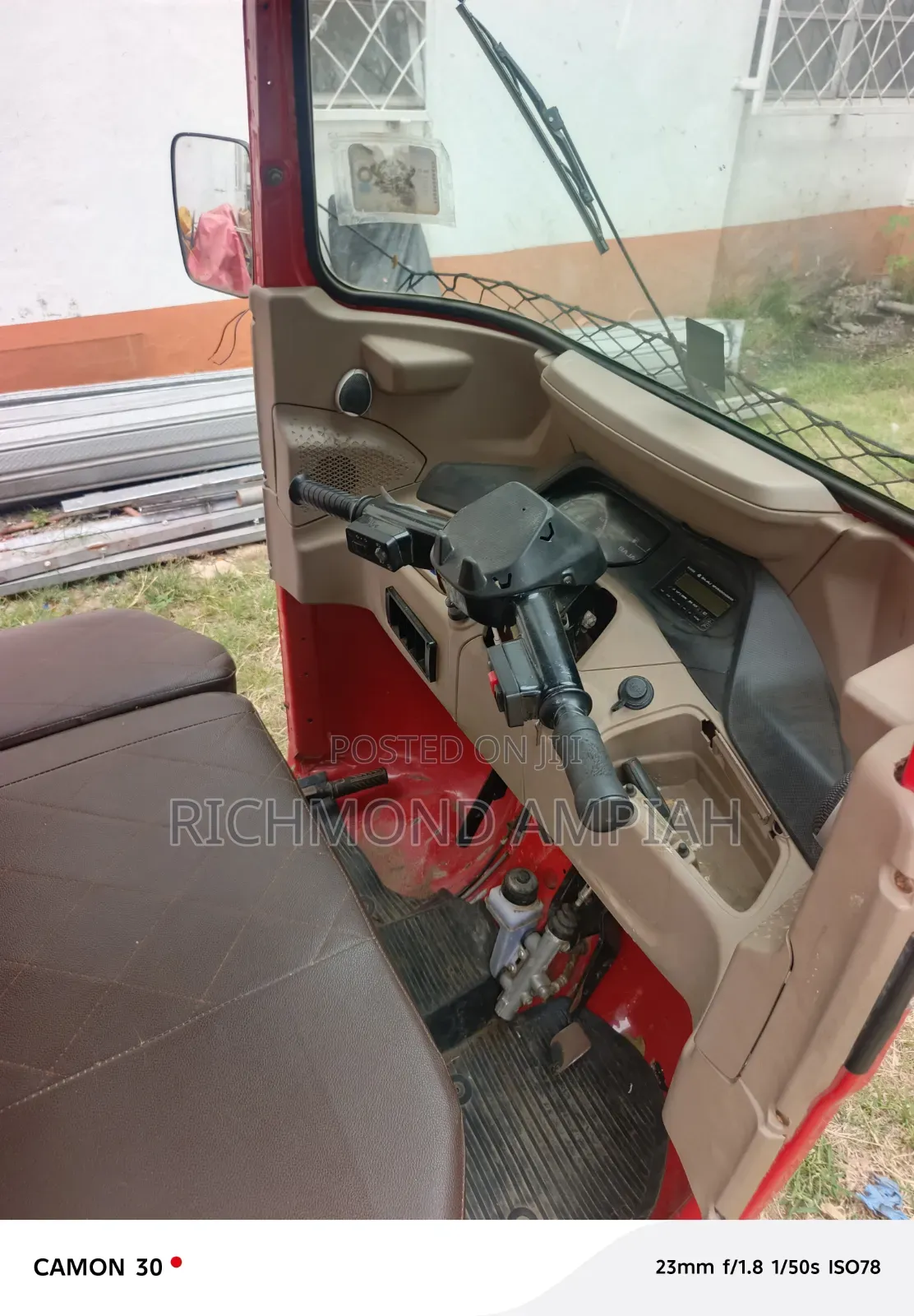 Bajaj RE 2025 Red