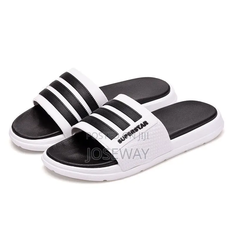 Adidas Superstar