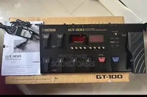 Boss GT-100 Guitar Multi-Fx Pedal
