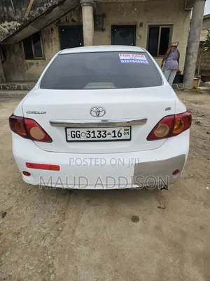 Toyota Corolla 2009 White