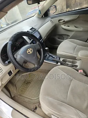 Toyota Corolla 2009 White