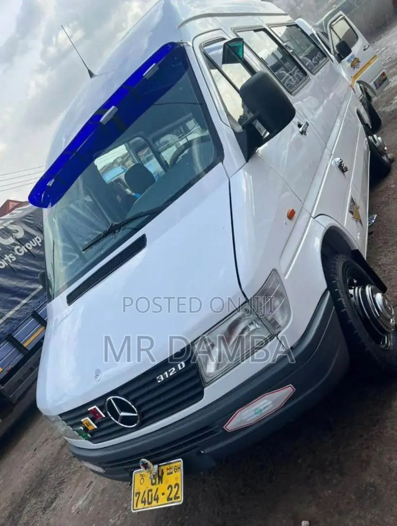 Mercedes-Benz Sprinter 2011 White