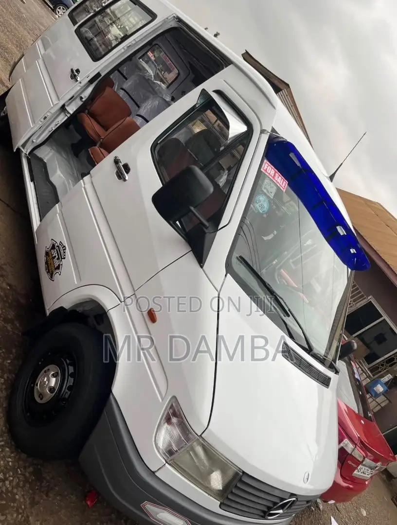 Mercedes-Benz Sprinter 2011 White