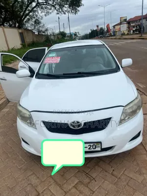 Toyota Corolla LE 4dr Sedan (1.8L 4cyl 4A) 2010 White