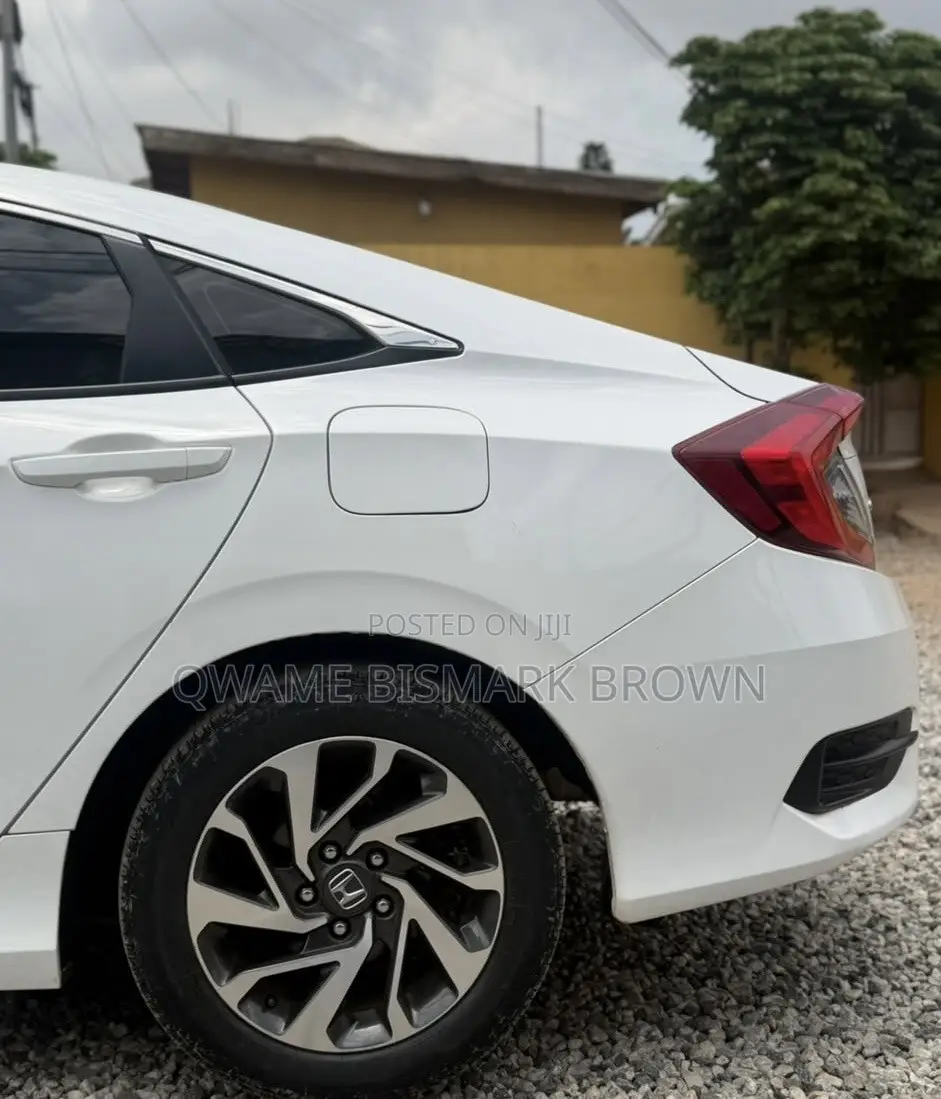 Honda Civic LX Sedan 2019 White