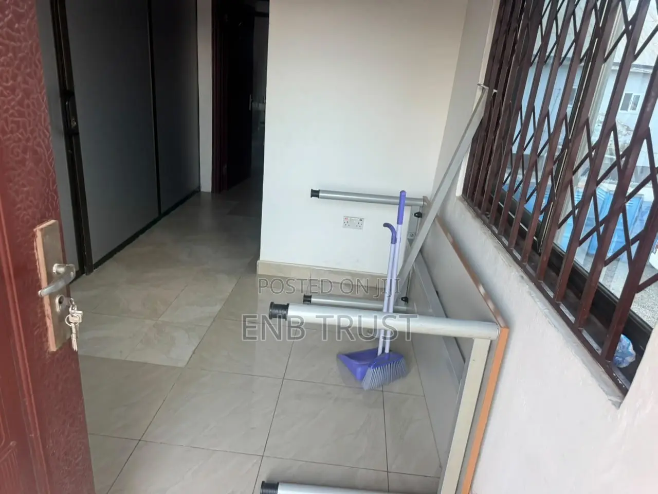 3 Bedrooms Office Space for Rent at Mile7
