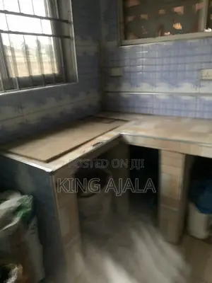 Furnished 1bdrm Apartment in Amanfro By Azonto for rent