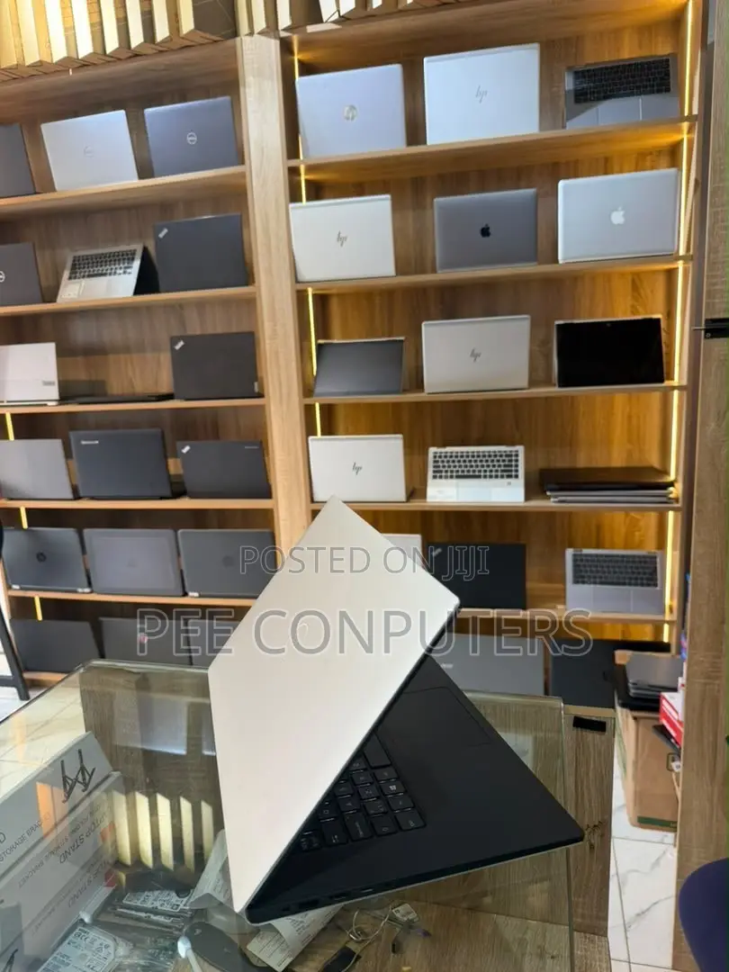 Laptop Dell XPS 15 7590 16GB Intel Core i9 SSD 512GB