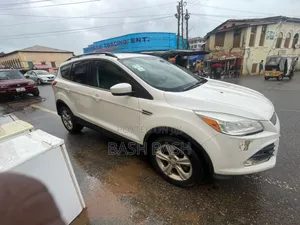 Ford Escape S 2013 White