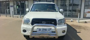 Toyota Sequoia SR5 4dr SUV 4WD (4.7L 8cyl 4A) 2002 White
