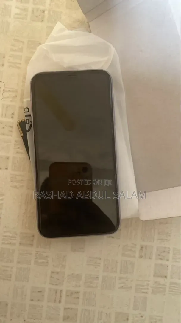 iPhone 11 128g