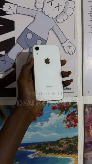 Apple iPhone XR 64 GB White