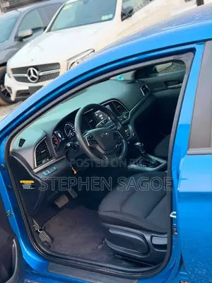 Hyundai Elantra Value Edition Sedan FWD (2.0L 4cyl 6A) 2017 Blue
