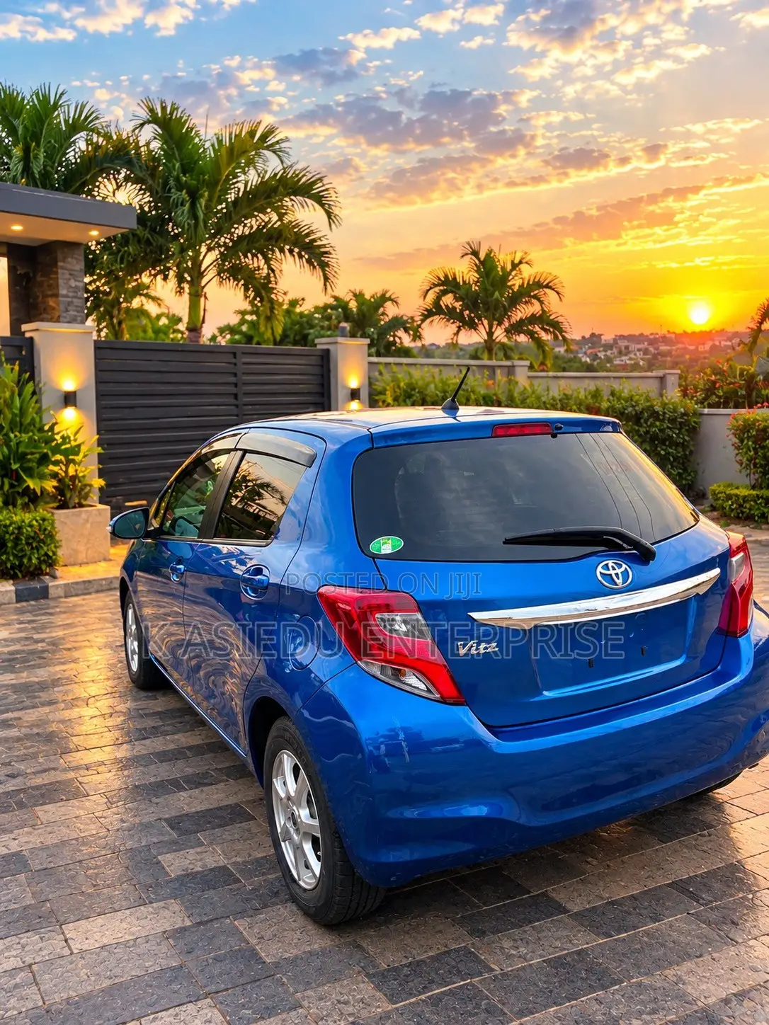 Toyota Vitz 1.3 AWD 5dr 2015 Blue