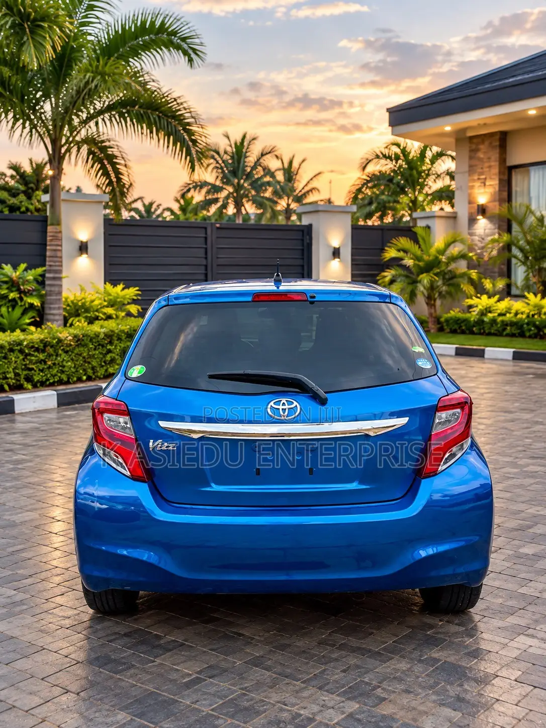 Toyota Vitz 1.3 AWD 5dr 2015 Blue