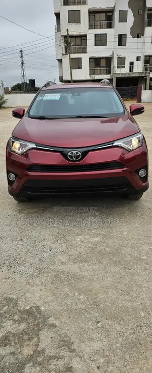 Toyota RAV4 LE 4dr SUV (2.5L 4cyl 6A) 2018 Red