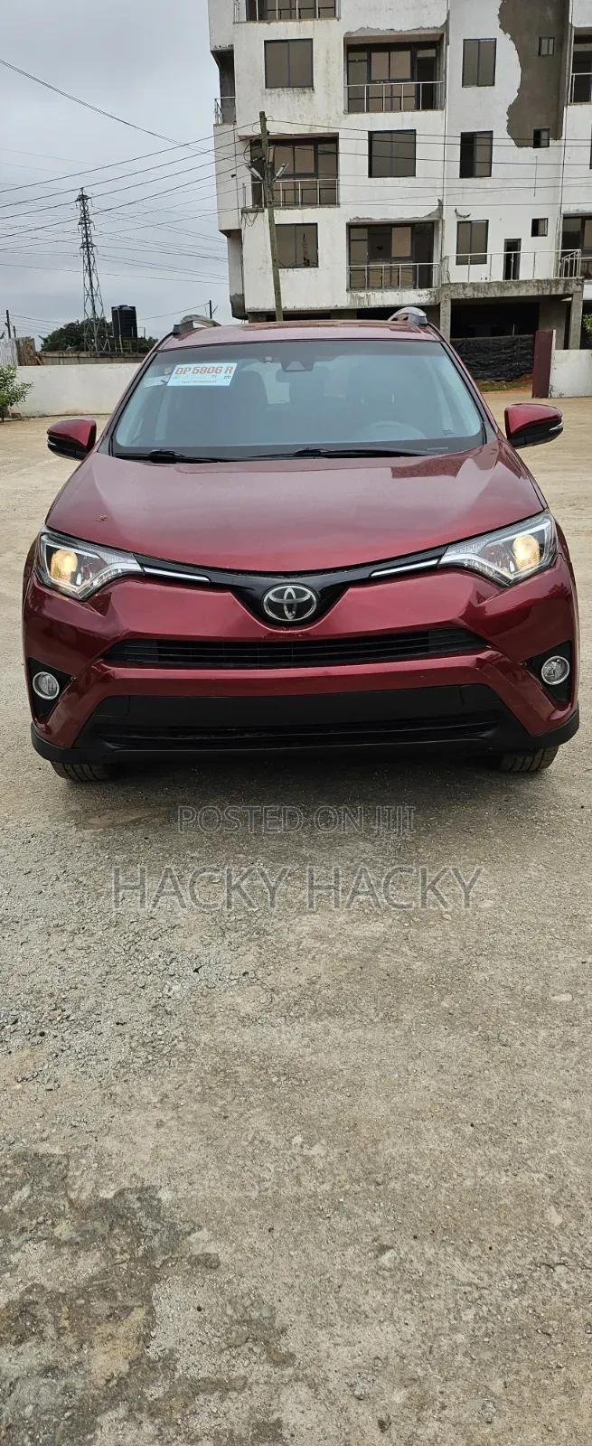 Toyota RAV4 LE 4dr SUV (2.5L 4cyl 6A) 2018 Red