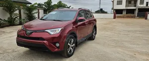Toyota RAV4 LE 4dr SUV (2.5L 4cyl 6A) 2018 Red