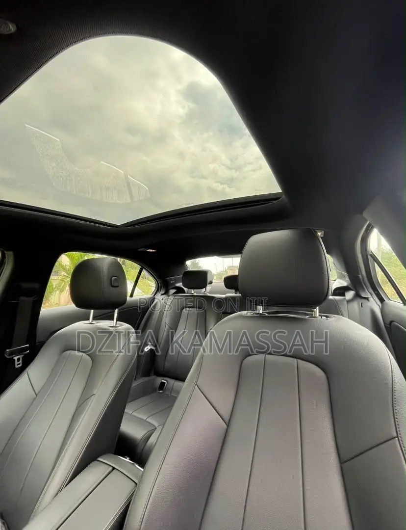 Mercedes-Benz 220 2019 Black