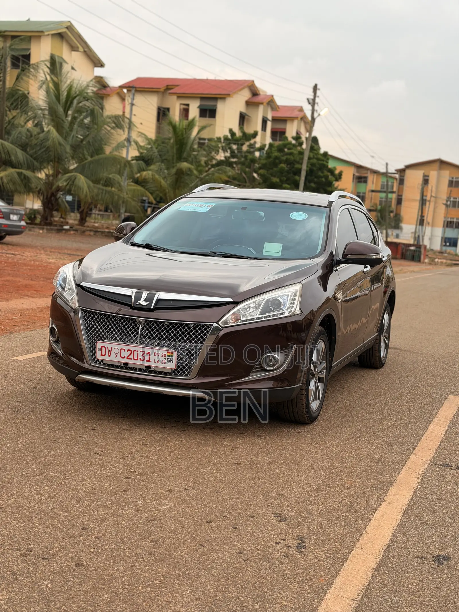 Luxgen U6 2.0 Petrol FWD 2017 Brown