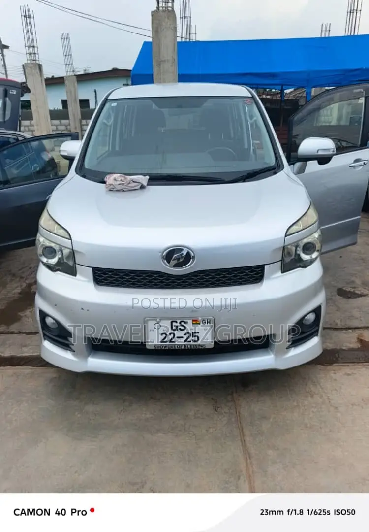 Toyota Voxy Hiring