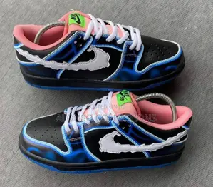 Nike Sb Low Dunk Venom