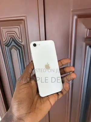 Apple iPhone SE (2020) 64 GB White