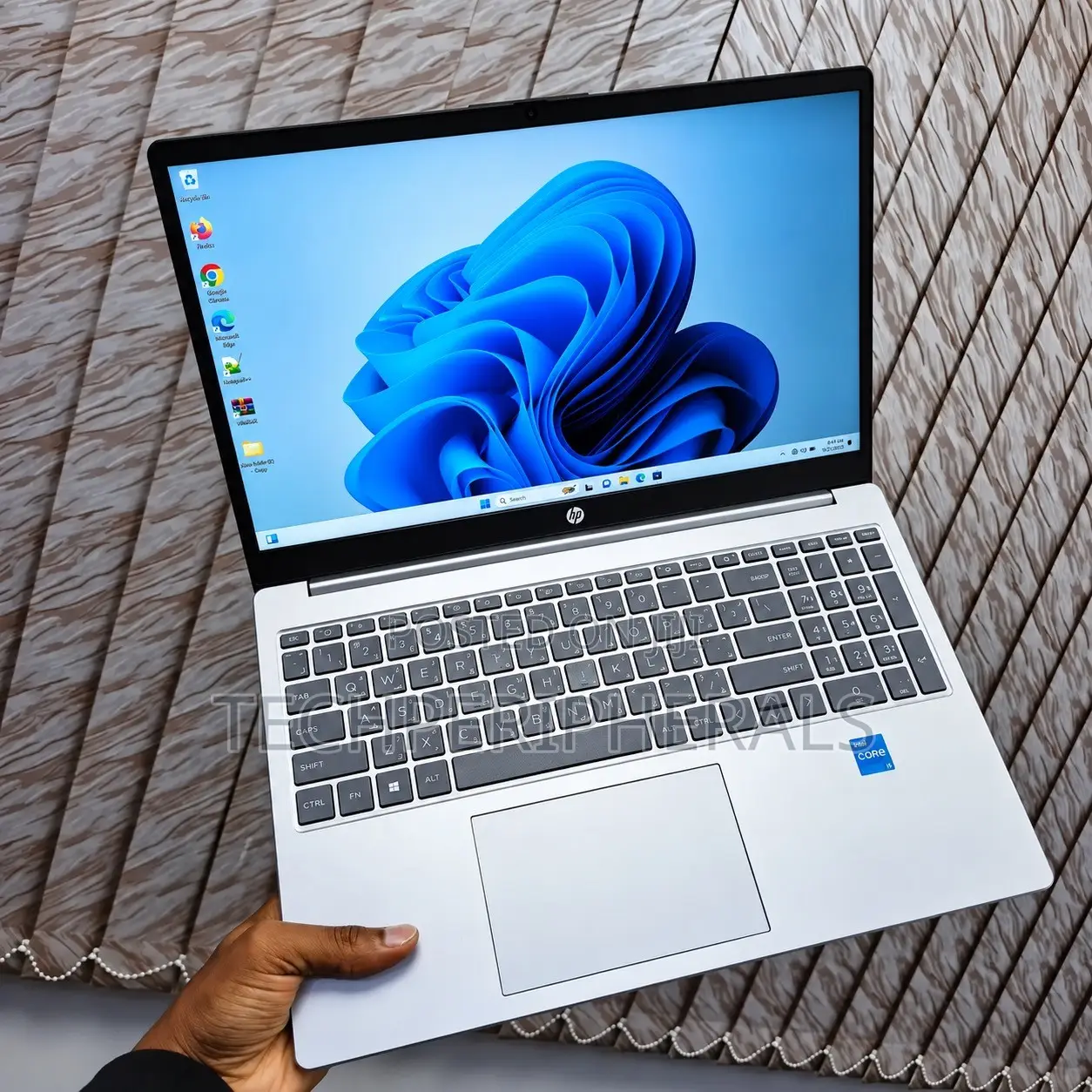 New Laptop HP 15 8GB Intel Core i3 SSD 512GB