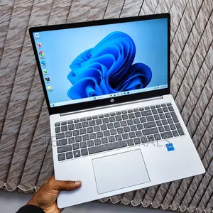 New Laptop HP 15 8GB Intel Core i3 SSD 512GB