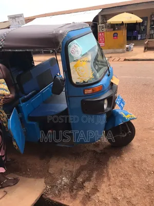 Bajaj Boxer 150 UG 2025 Green