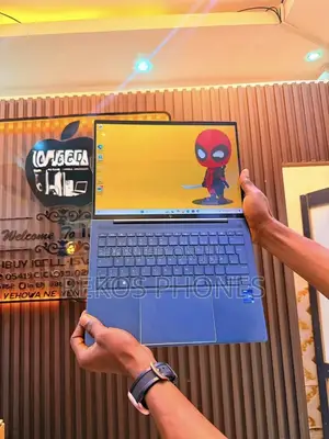 New Laptop HP Dragonfly G3 32GB Intel Core i7 SSD 512GB