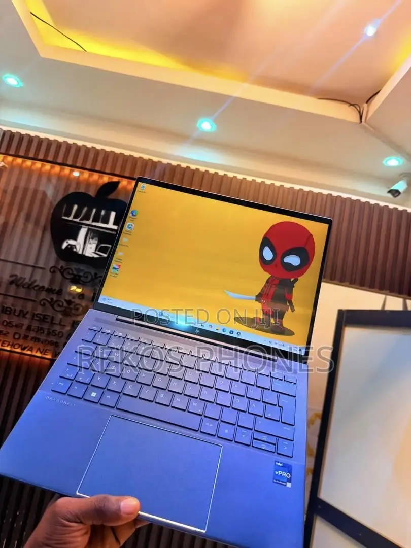 New Laptop HP Dragonfly G3 32GB Intel Core i7 SSD 512GB