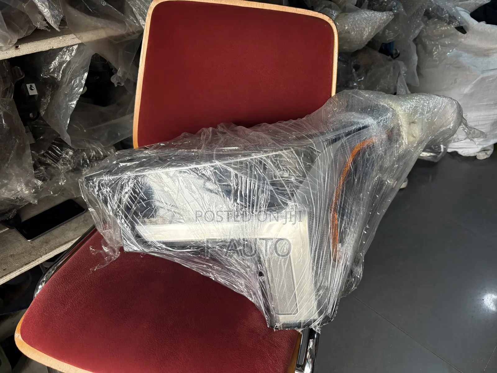 Toyota Tundra 2022,2023,2024,2025 Headlight Normal Type