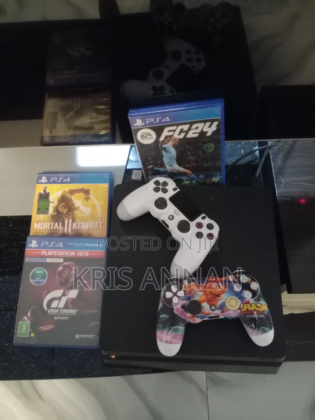 PS4 SLIM Slightly Used
