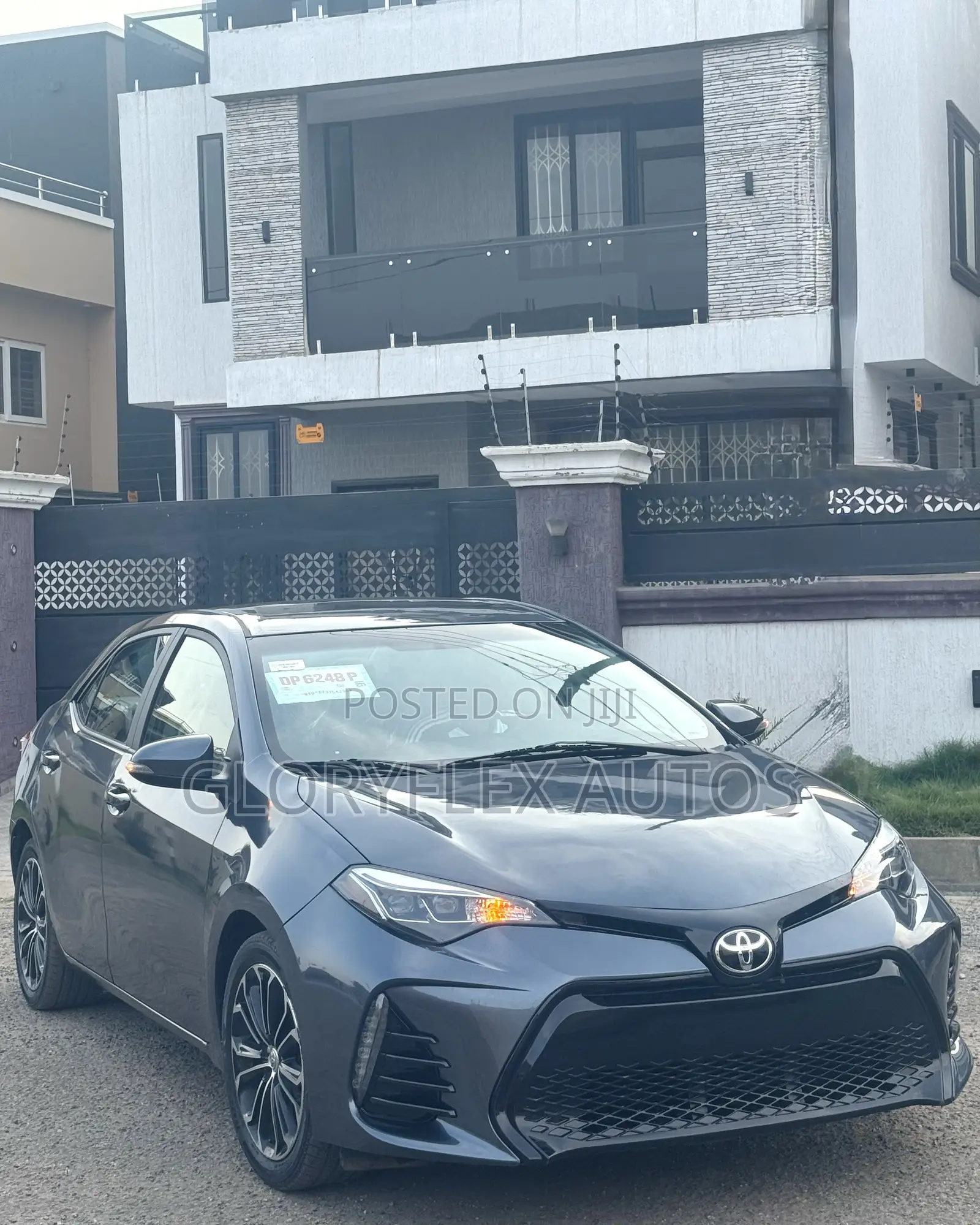 Toyota Corolla S 4dr Sedan (1.8L 4cyl CVT) 2015 Gray