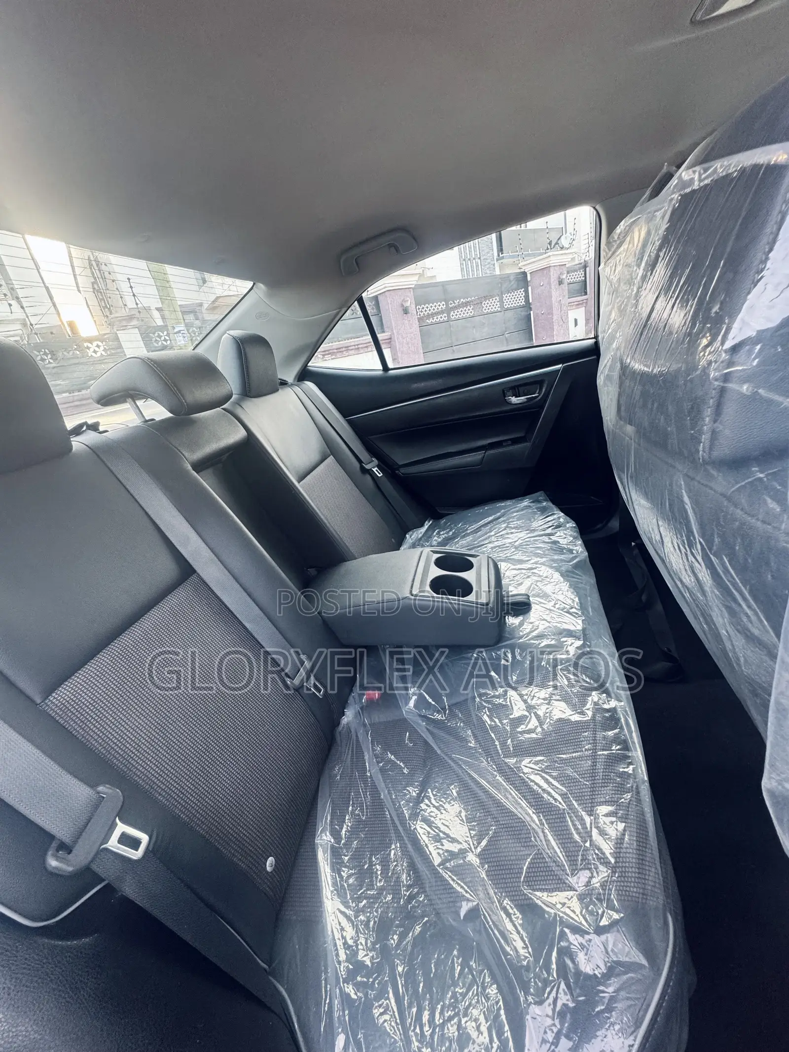 Toyota Corolla S 4dr Sedan (1.8L 4cyl CVT) 2015 Gray