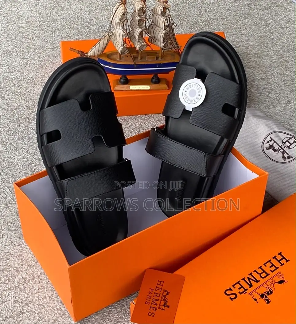 Hermès Chypre Style Black Slippers