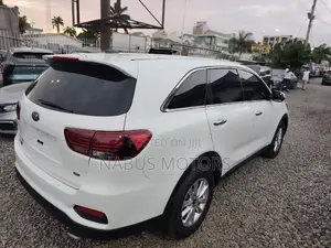 Kia Sorento 2.4L LX AWD 2019 White