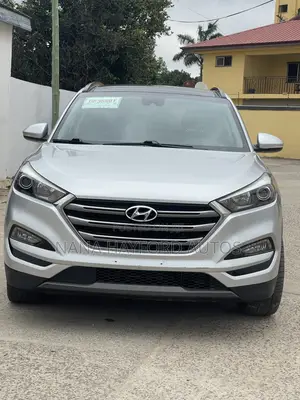 Hyundai Tucson 2016 Silver