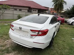 Honda Accord 2019 White