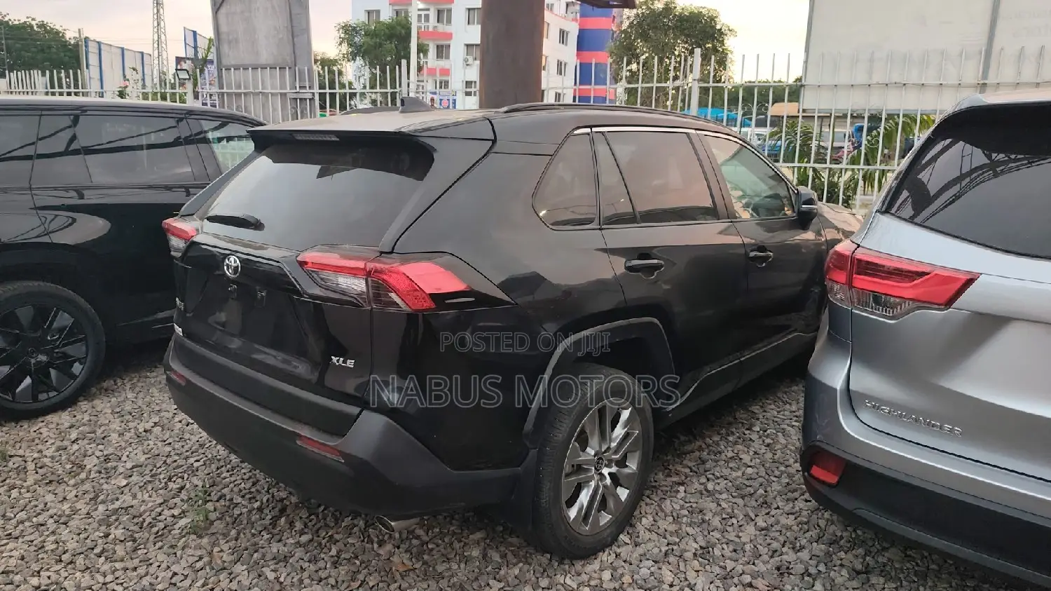 Toyota RAV4 XLE AWD 2024 Gray