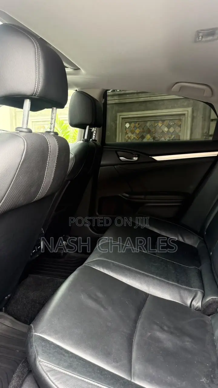 Honda Civic Touring Sedan 2019 Black