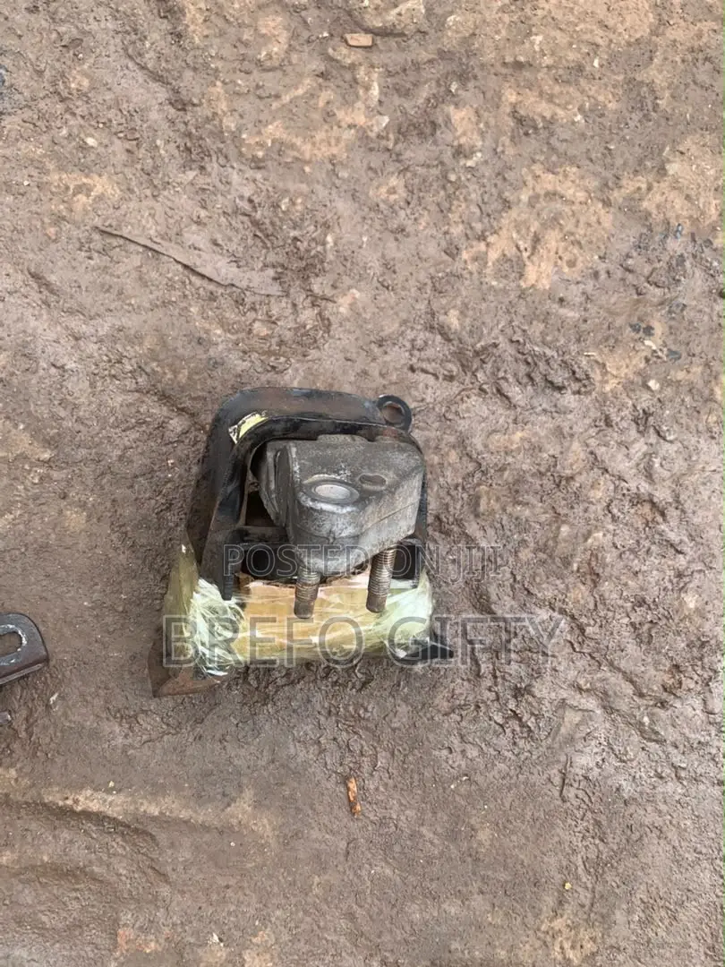 Toyota Corolla Engine Mount