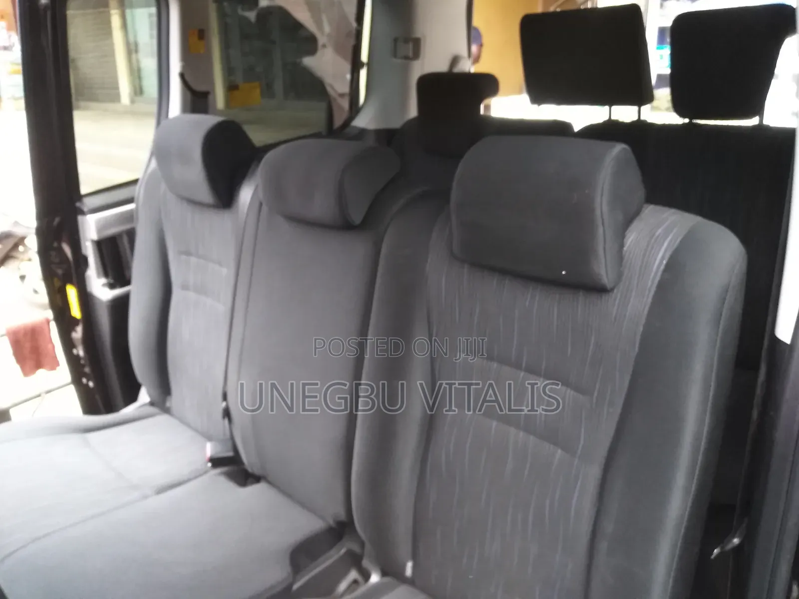 Toyota Voxy V 2WD 8-Seater 2011 Brown