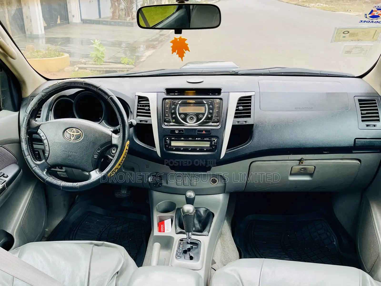 Toyota Hilux 2.5 D-4D 4X4 SRX 2011 Gray