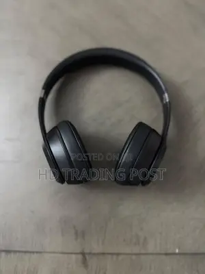 Beats Solo 4.