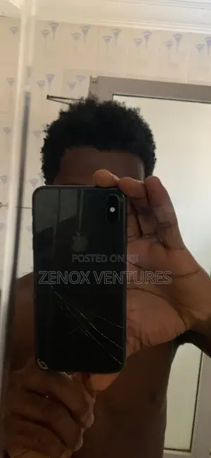 Apple iPhone XS Max 64 GB Black