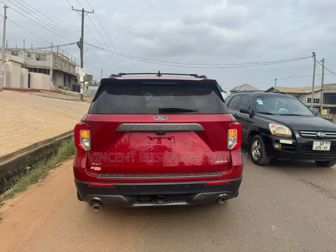 Ford Explorer 2022 Red